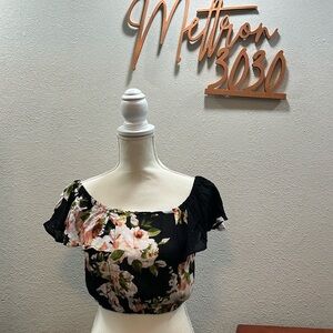 NWT BOG floral crop top elastic rushing